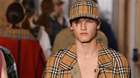 burberry designer 2018